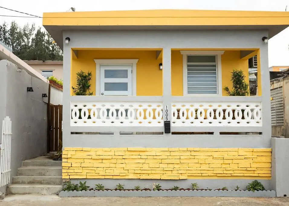 Casita Caribe Beachside Oasis With Pool & Bbq Arecibo