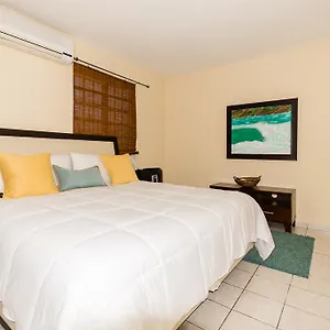 2* Guest house Sol Del Atlantico At 681 Ocean Drive